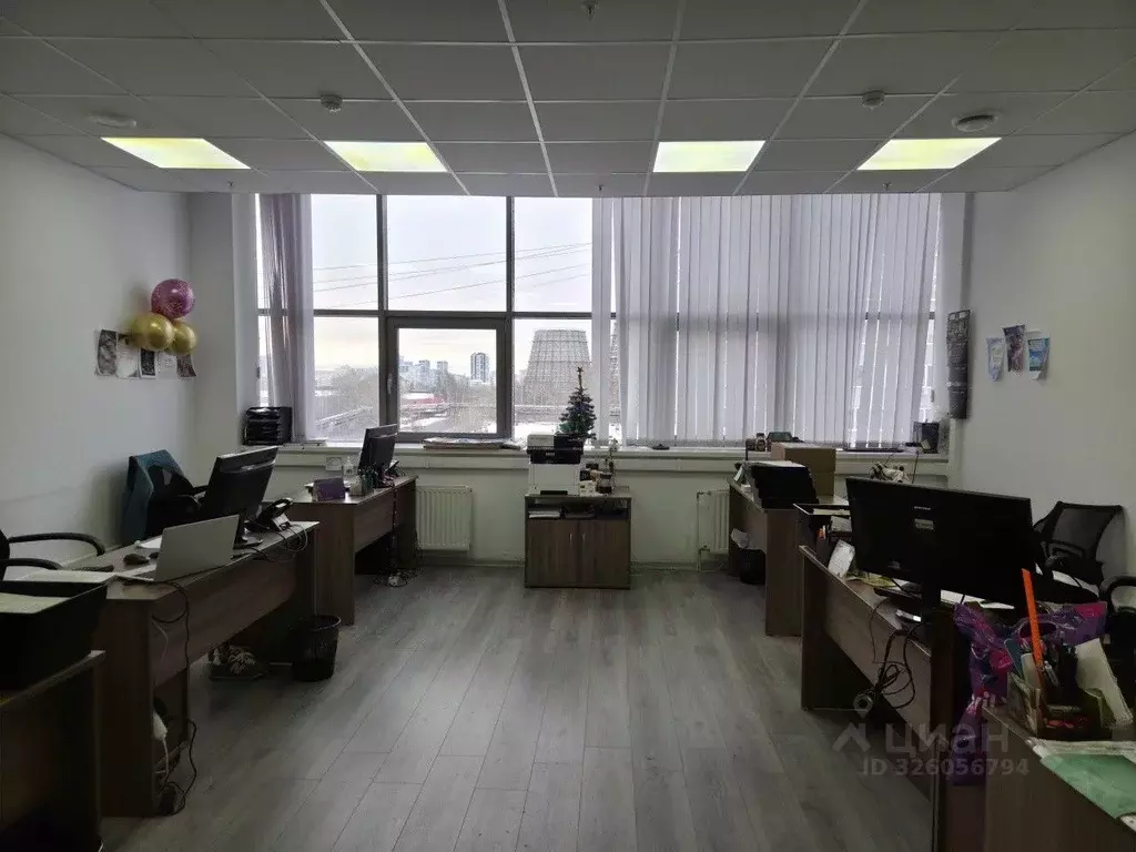 Помещение свободного назначения в Свердловская область, Екатеринбург ... - Фото 2