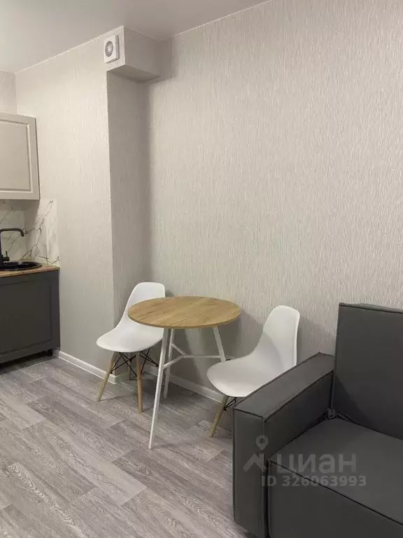 Студия Новосибирская область, Новосибирск Спортивная ул., 49 (29.6 м) - Фото 2