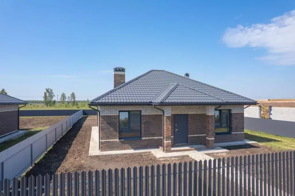 Коттедж в Омская область, Омский район, с. Усть-Заостровка ул. ... - Фото 1