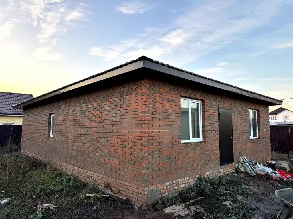 Дом в Саратовская область, Энгельс пос. Базальт, ул. Кленовая (98 м) - Фото 2