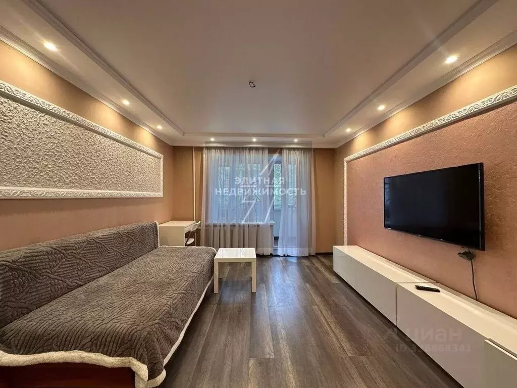 2-к кв. Татарстан, Казань ул. Масгута Латыпова, 36 (55.0 м) - Фото 1