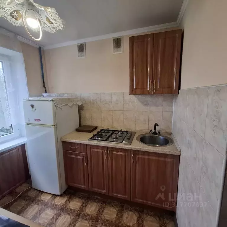 1-к кв. Калининградская область, Гусев Морская ул., 1 (30.3 м) - Фото 0