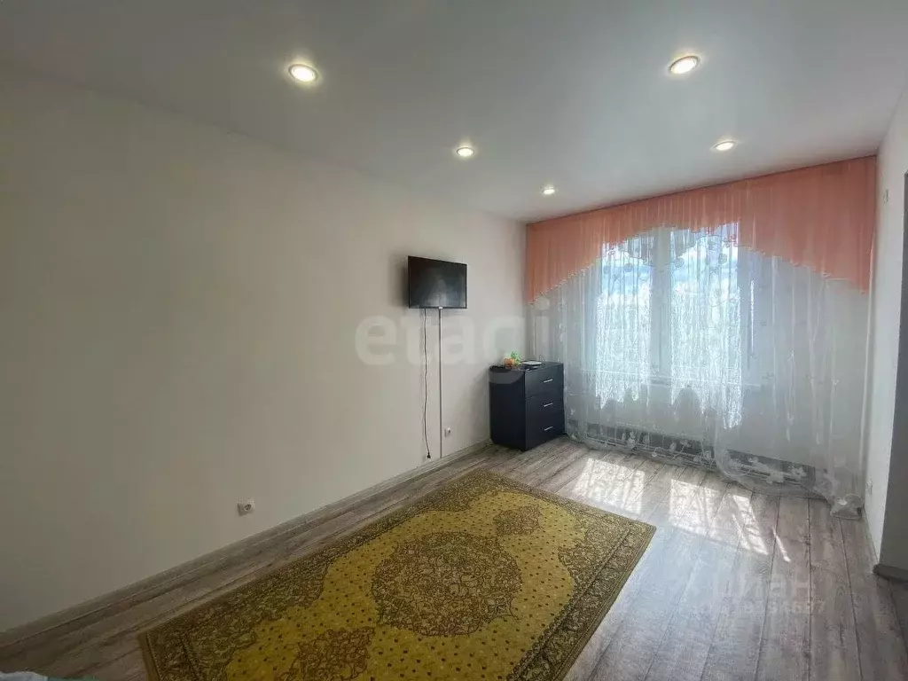 1-к кв. Татарстан, Казань ул. Александра Курынова, 5к3 (35.0 м) - Фото 1