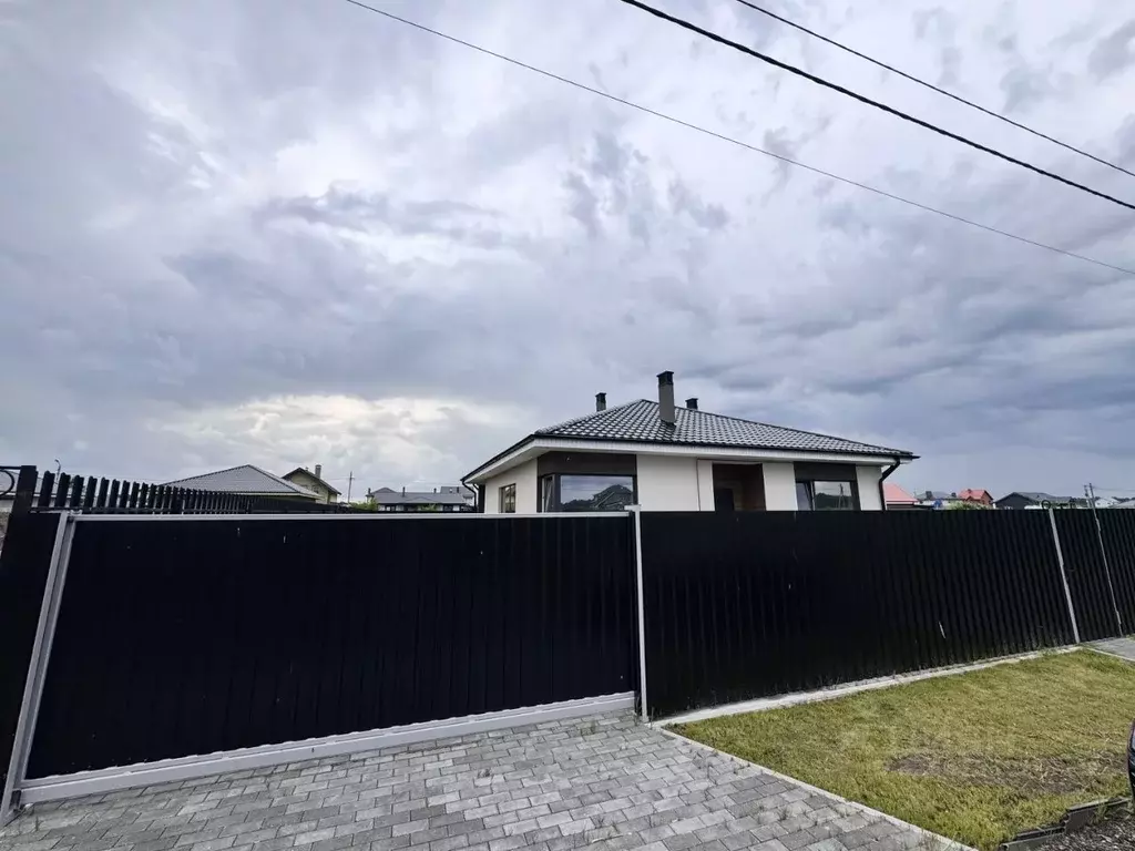 Дом в Калининградская область, Гурьевский муниципальный округ, пос. ... - Фото 2