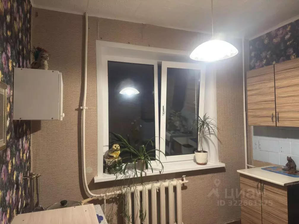 Комната Саратовская область, Саратов Топольчанская ул., 1 (10.4 м) - Фото 1