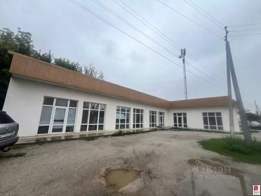 Торговая площадь в Челябинская область, с. Варна ул. Мира, 18А (288 м) - Фото 1