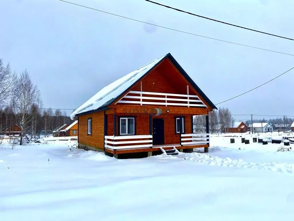 Дом в Башкортостан, Иглинский сельсовет, с. Иглино ул. Ленина (100 м) - Фото 1