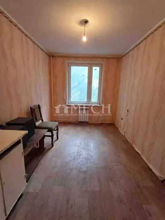 Продается комната в 4-комнатной квартире - Фото 1