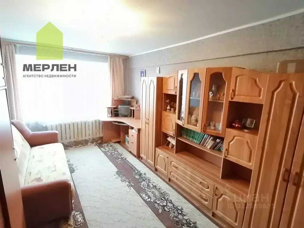 3-к кв. Калужская область, Сухиничи ул. 70 лет Великого Октября, 3 ... - Фото 0