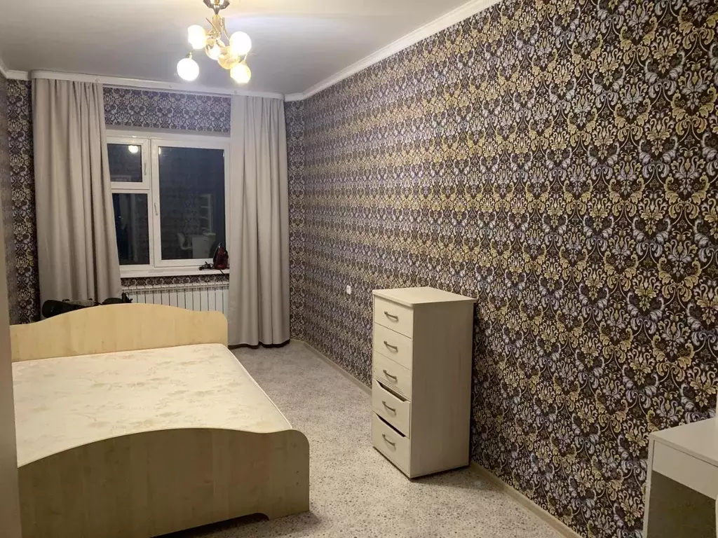 2-к кв. Саха (Якутия), Якутск 203-й мкр, 7 (67.0 м) - Фото 0