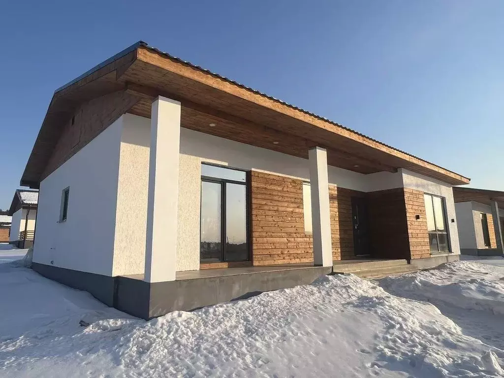 Дом в Свердловская область, Белоярский муниципальный округ, пос. ... - Фото 0
