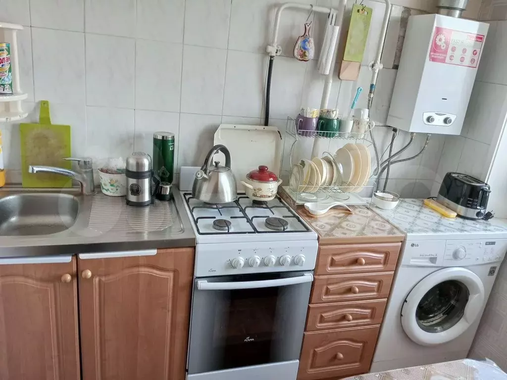 3-к. квартира, 50 м, 4/5 эт. - Фото 0
