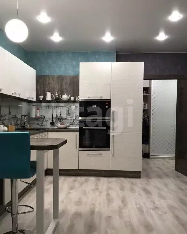 3-к кв. Коми, Сыктывкар ул. Карла Маркса, 100 (65.7 м) - Фото 1