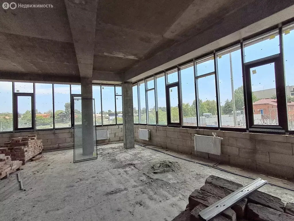 Квартира-студия: Владикавказ, улица Тогоева, 22 (245 м) - Фото 1