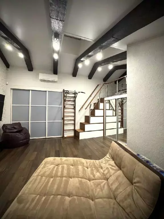 Продается 3-комнатная квартира - Фото 2