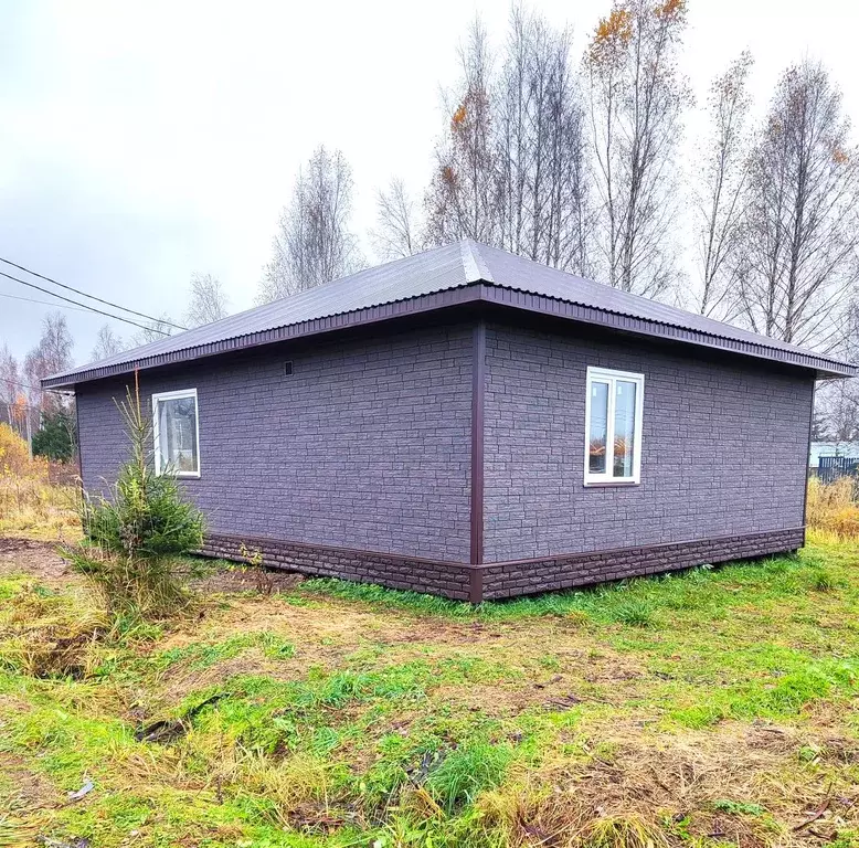 Дом в Тверская область, Конаковский муниципальный округ, д. Вахромеево ... - Фото 1