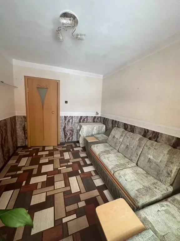 3-к кв. Кемеровская область, Междуреченск ул. Лазо, 12 (69.0 м) - Фото 0
