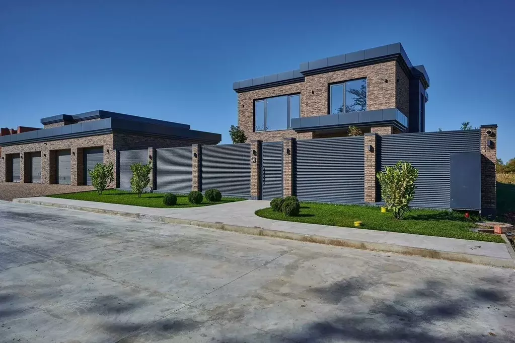 Дом в Адыгея, Тахтамукайский район, Старобжегокайское с/пос, Чистые ... - Фото 1