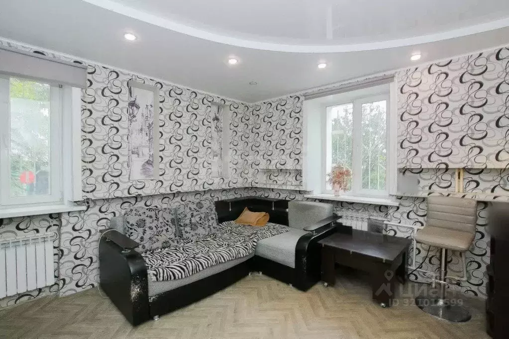 Студия Бурятия, Улан-Удэ пос. Сосновый, ул. Саянская, 3 (27.9 м) - Фото 0