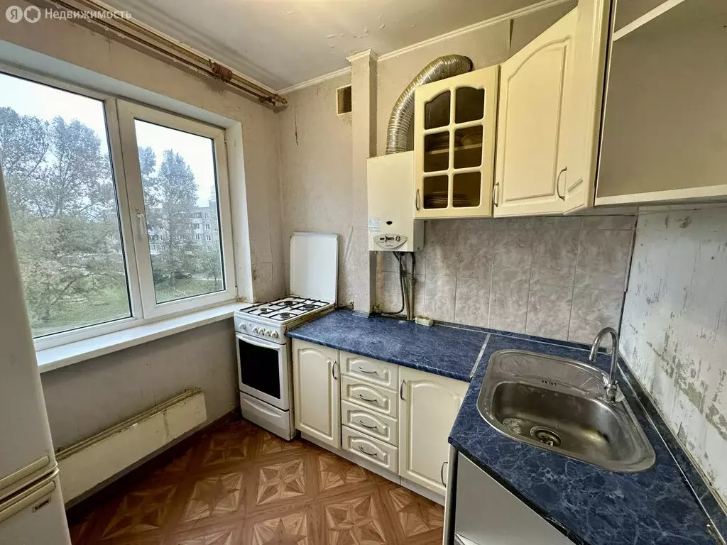 2-комнатная квартира: Бор, Коммунистическая улица, 13 (49.3 м) - Фото 0