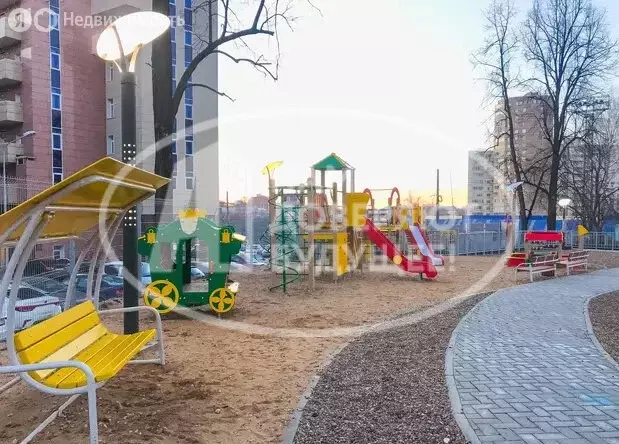 1-комнатная квартира: Пермь, улица Революции, 52Б (37.8 м) - Фото 2