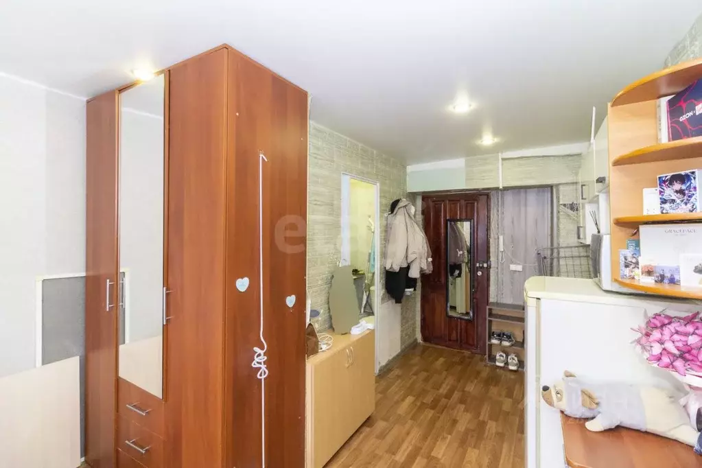 Комната Тюменская область, Тюмень ул. Декабристов, 152 (18.0 м) - Фото 1
