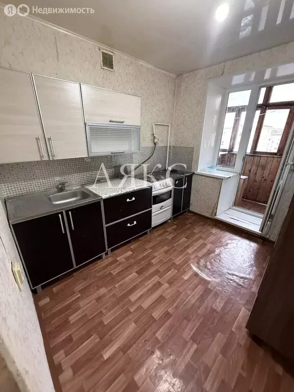 1-комнатная квартира: Ишимбай, улица Чкалова, 8 (35 м) - Фото 1