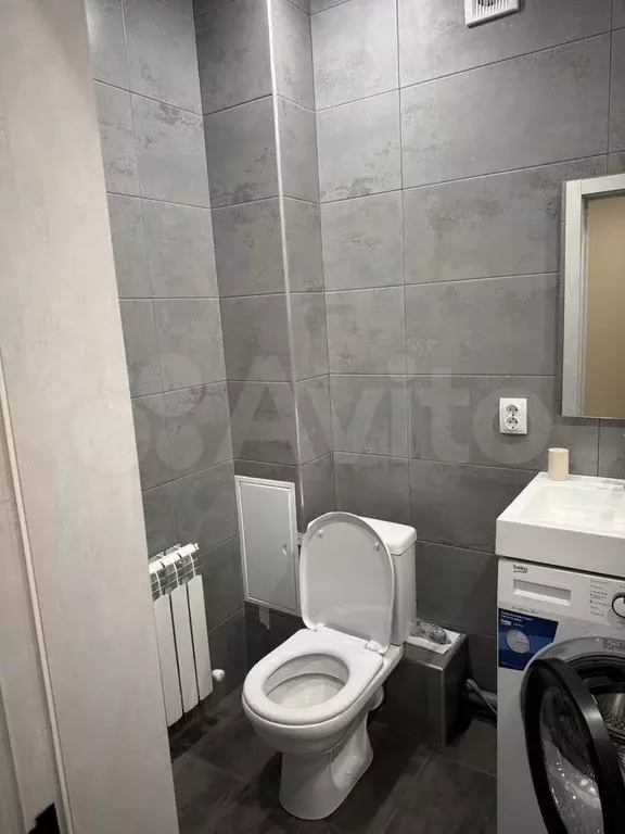 1-к. квартира, 38 м, 4/8 эт. - Фото 0