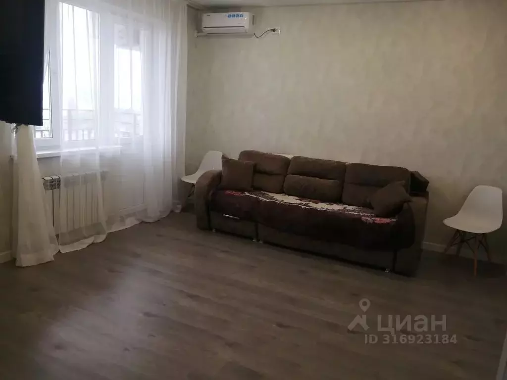 2-к кв. Астраханская область, Астрахань ул. Кольцова, 7 (71.0 м) - Фото 1
