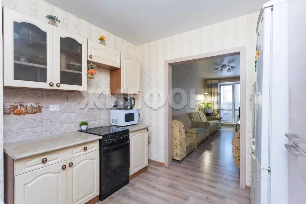 3-к кв. Новосибирская область, Новосибирск ул. Виктора Шевелева, 24 ... - Фото 1