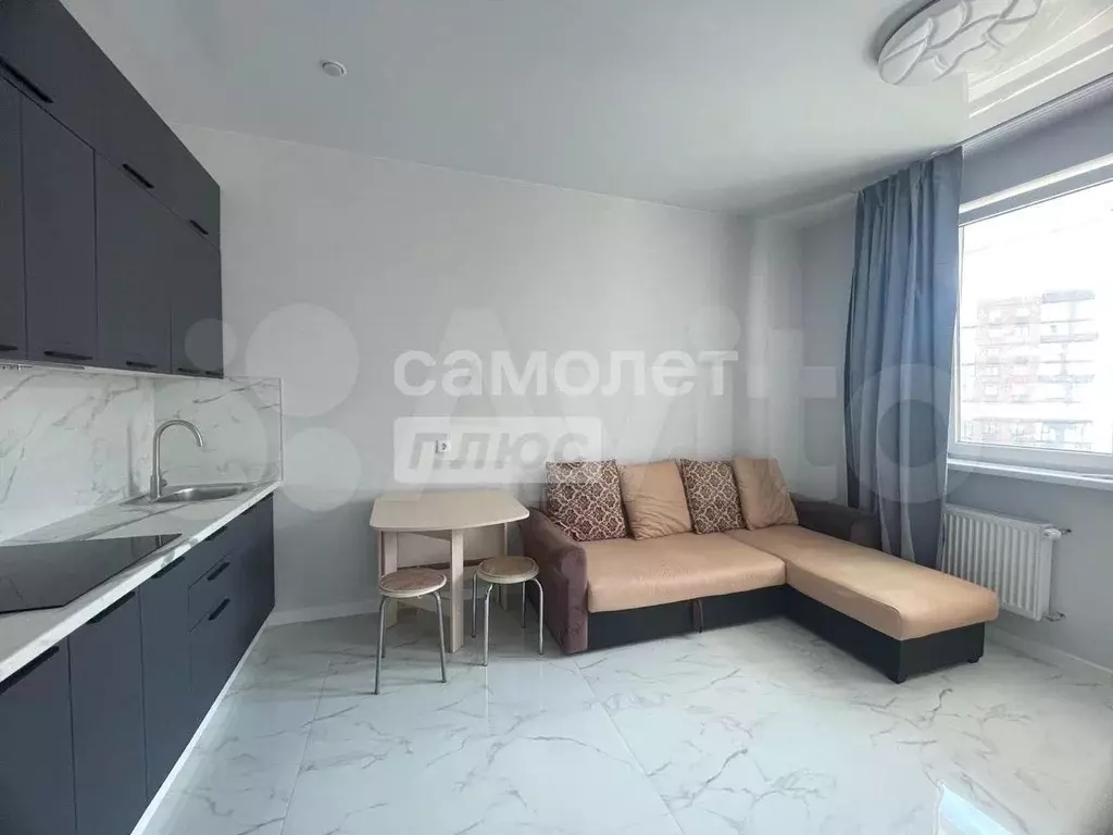 1-к. квартира, 39 м, 4/9 эт. - Фото 1