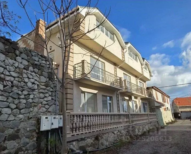 Таунхаус в Крым, Ялта туп. Владимирский, 4В (193 м) - Фото 1