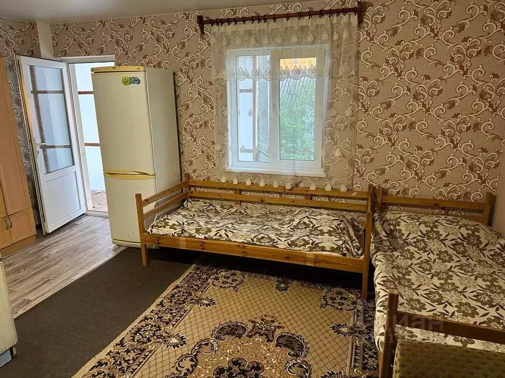 Дом в Крым, Симферопольский район, Добровское с/пос, с. Пионерское  ... - Фото 1