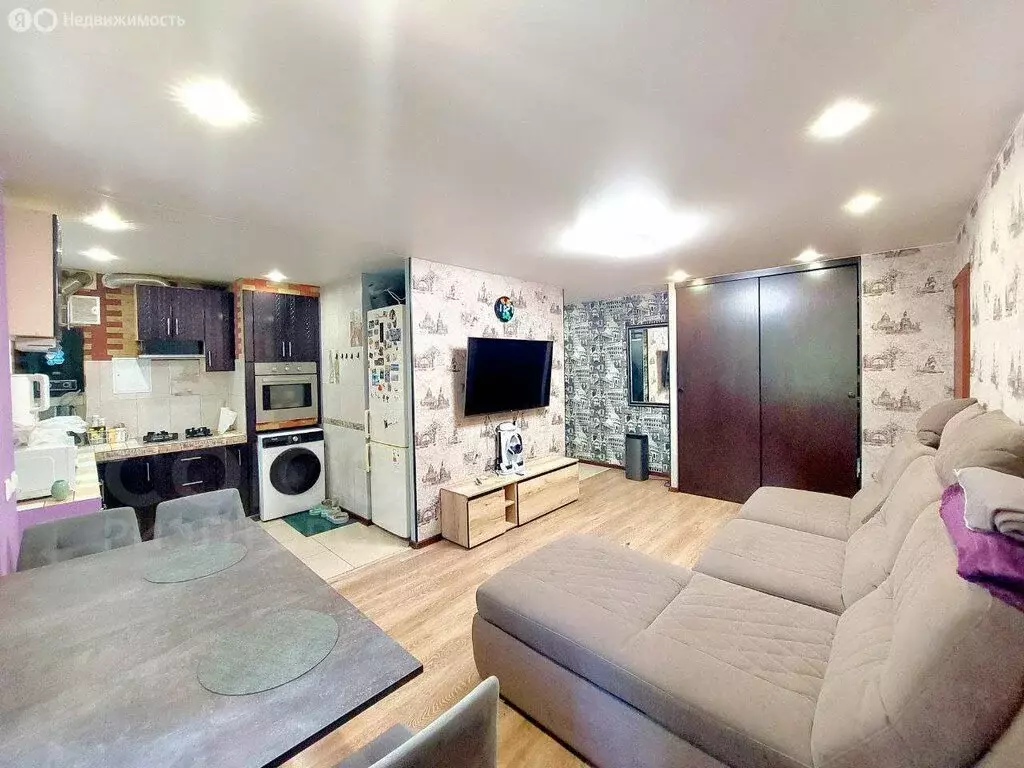 2-комнатная квартира: Волгоград, Олимпийская улица, 40 (43 м) - Фото 0