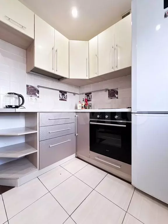 2-к. квартира, 45 м, 4/4 эт. - Фото 0