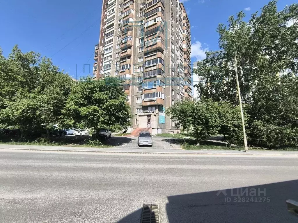 Торговая площадь в Свердловская область, Екатеринбург ул. ... - Фото 2