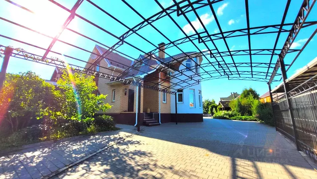 Коттедж в Тульская область, Тула городской округ, д. Старое Басово ул. ... - Фото 1