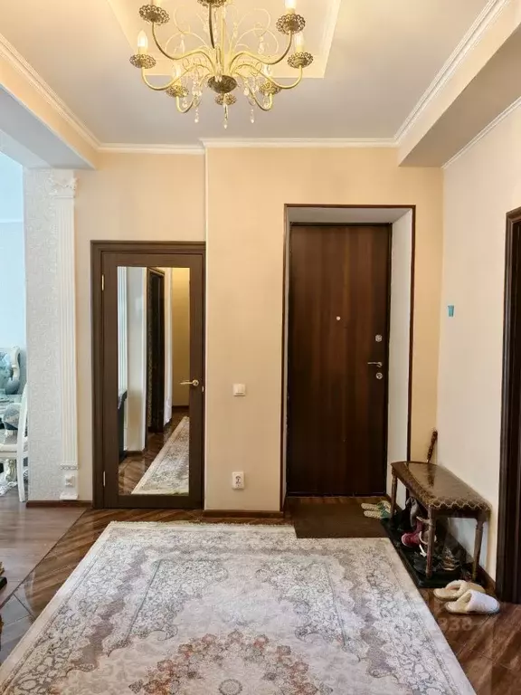 3-к кв. Ленинградская область, Гатчина ул. Чкалова, 3 (70.0 м) - Фото 2