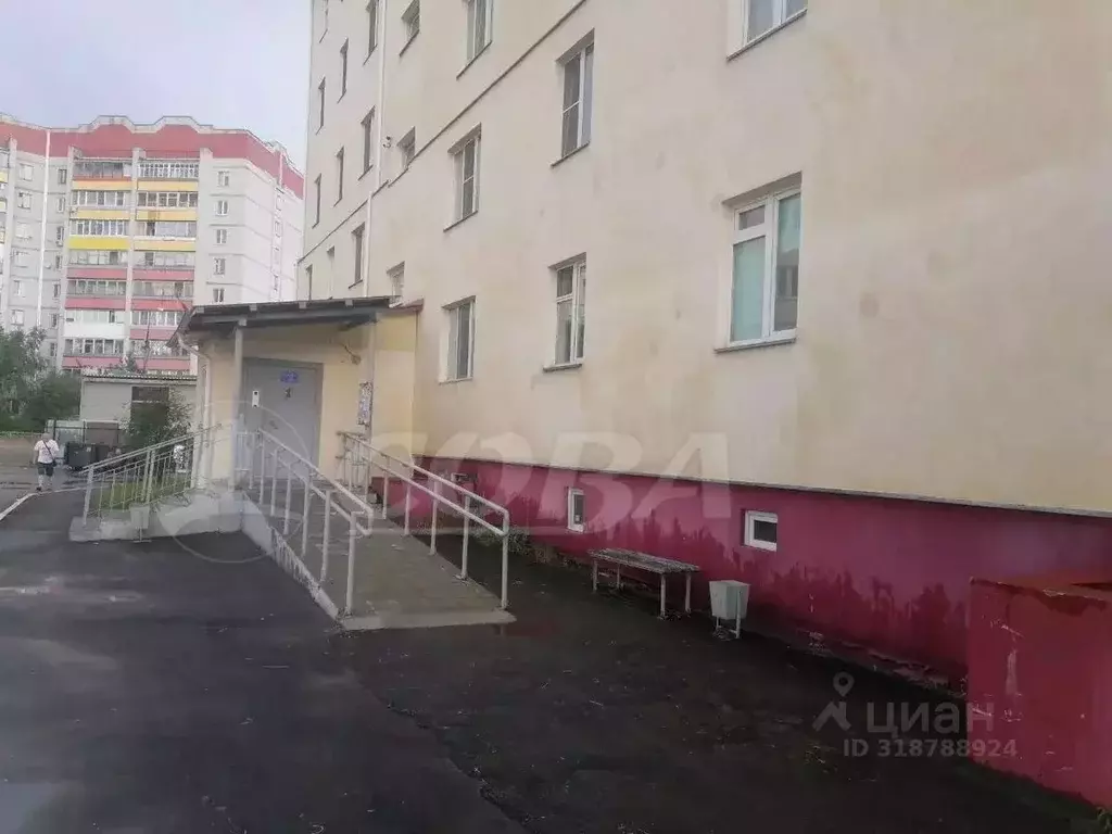 1-к кв. Курганская область, Курган Заозерный жилрайон, 11-й мкр, 7 ... - Фото 1