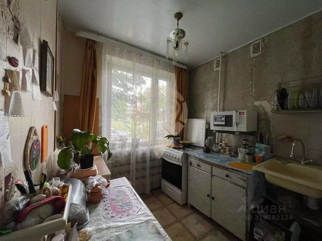 2-к кв. Белгородская область, Старый Оскол Интернациональный мкр,  ... - Фото 0