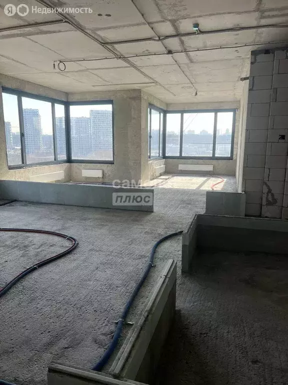 3-комнатная квартира: Москва, улица Нижние Мнёвники, 7 (82.4 м) - Фото 1