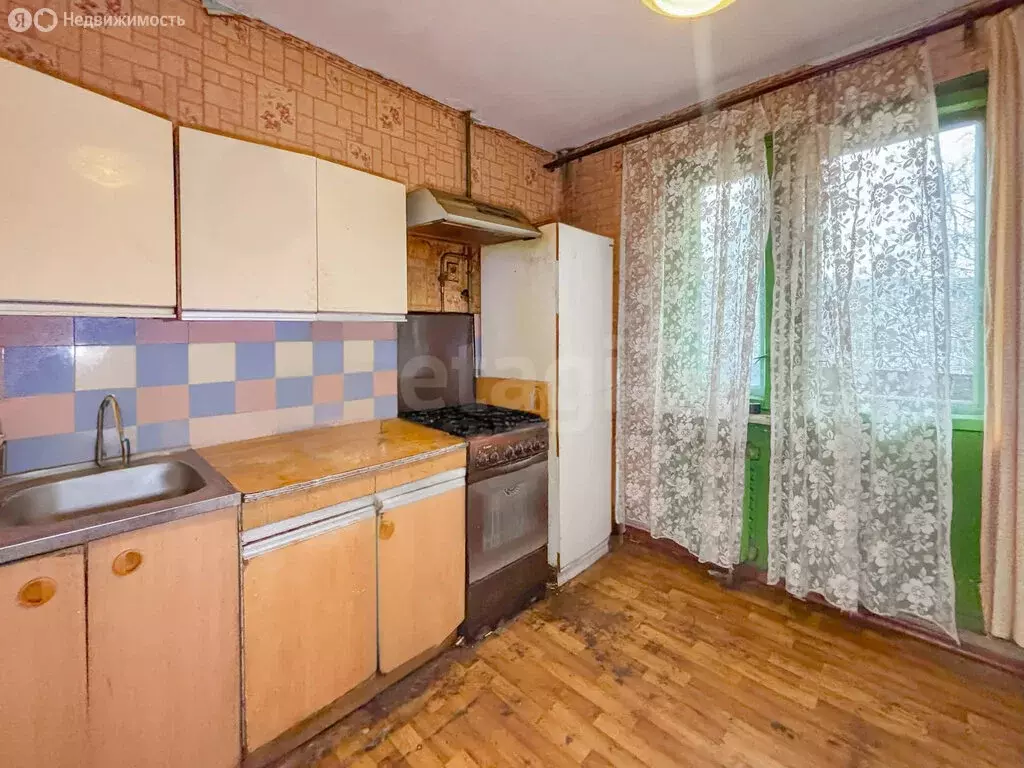 3-комнатная квартира: Псков, Петровская улица, 29 (66.5 м) - Фото 2