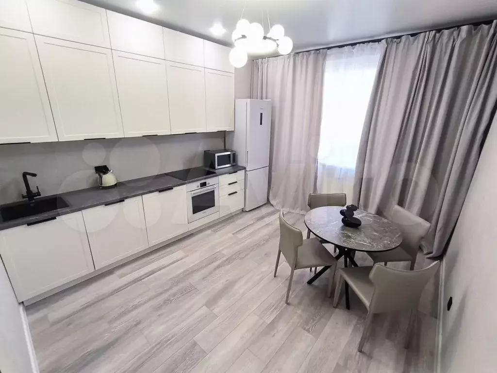 2-к. квартира, 70 м, 8/16 эт. - Фото 0
