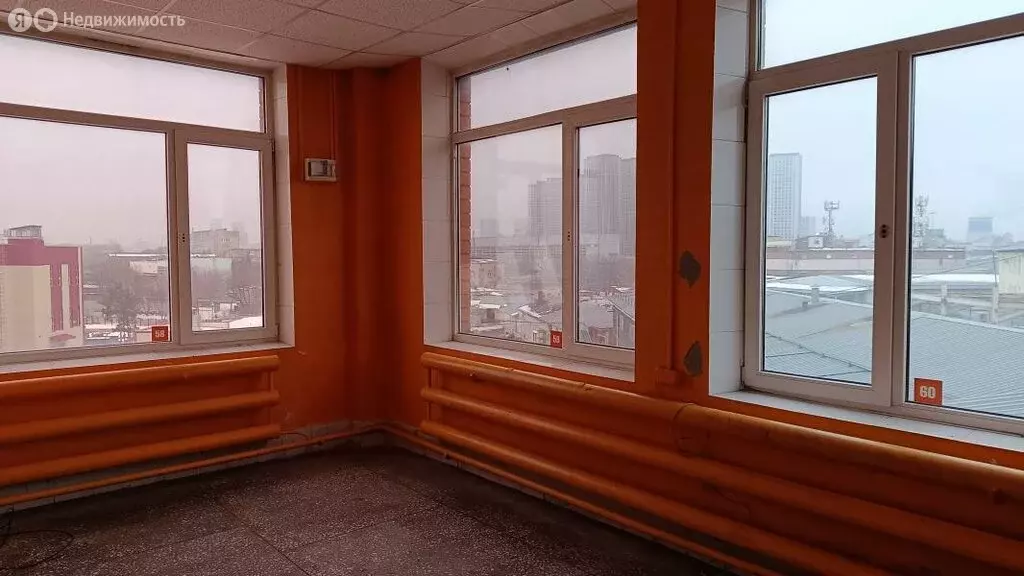 Помещение свободного назначения (3000 м) - Фото 0