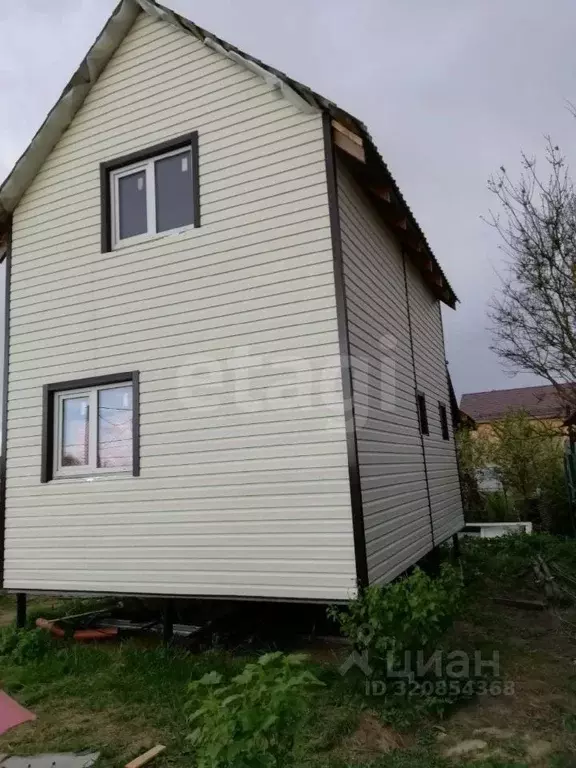 Дом в Калужская область, Жуковский район, Белоусово городское ... - Фото 0