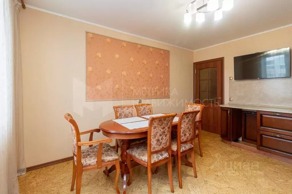 2-к кв. Тюменская область, Тюмень Широтная ул., 100к4 (66.7 м) - Фото 1