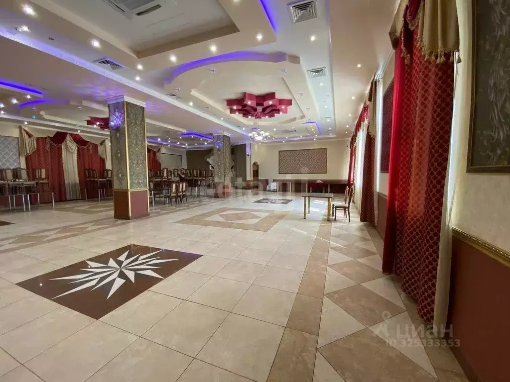 Помещение свободного назначения в Воронежская область, Воронеж просп. ... - Фото 1