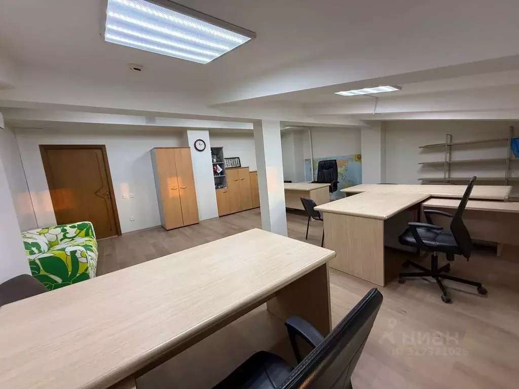 Офис в Тюменская область, Тюмень ул. Кирова, 40/38 (42 м) - Фото 1