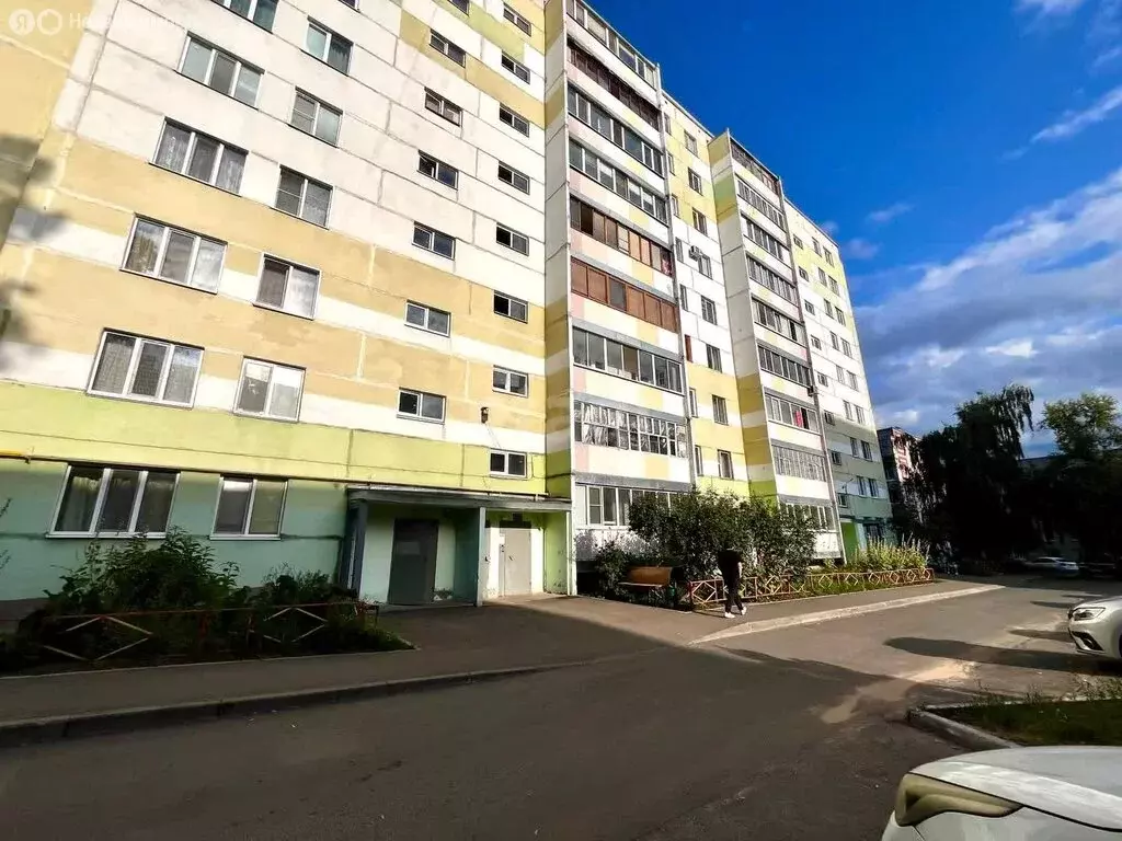 2-комнатная квартира: Зеленодольск, улица Фрунзе, 5 (50 м) - Фото 0