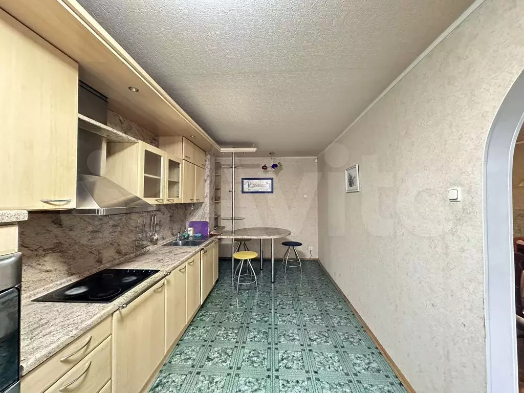 3-к. квартира, 85 м, 3/6 эт. - Фото 0